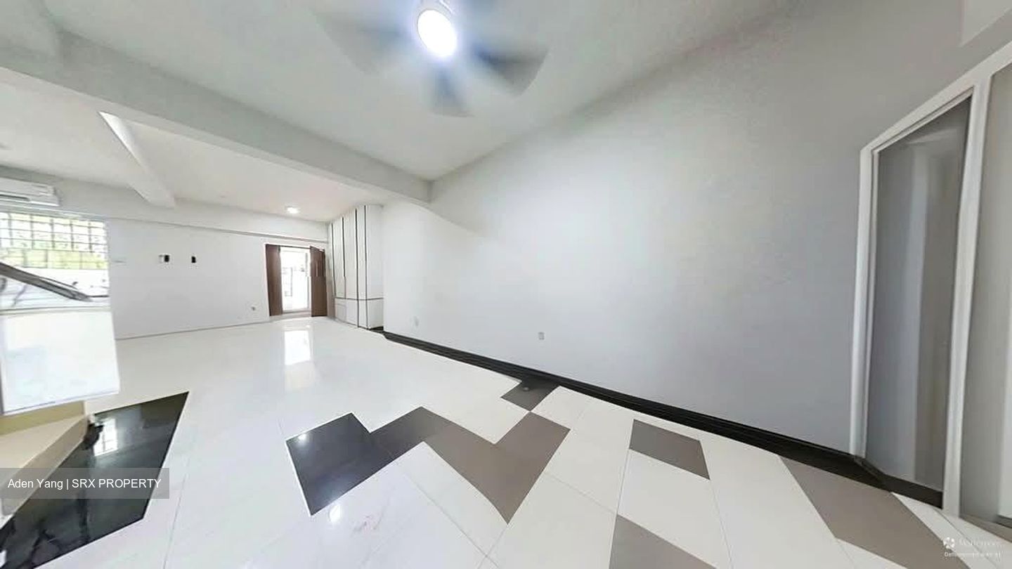 Sennett Estate (D13), Terrace #561490871